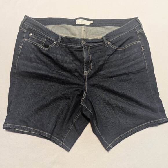 Torrid Denim Jean Shorts Dark Wash Size 24 - Picture 1 of 5